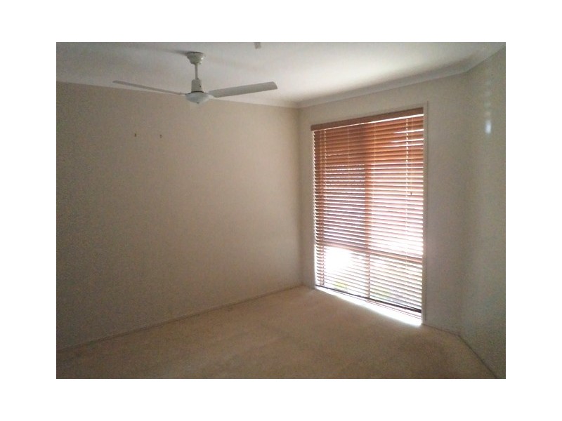 5 Hatutu Street, Pacific Pines QLD 4211