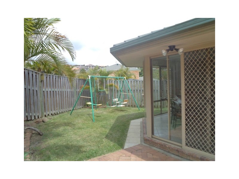 5 Hatutu Street, Pacific Pines QLD 4211