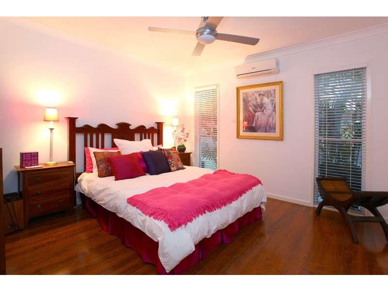 13 Lowe Court, Maudsland QLD 4210