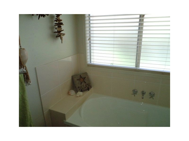 4 Xavier Place, Oxenford QLD 4210