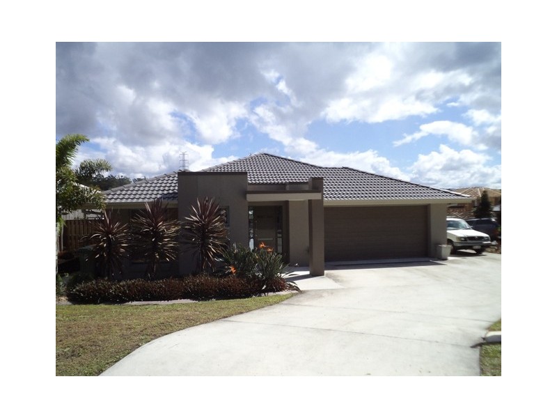 94 Aldgate Crescent, Pacific Pines QLD 4211