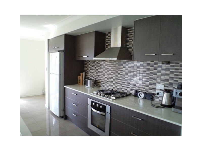 94 Aldgate Crescent, Pacific Pines QLD 4211