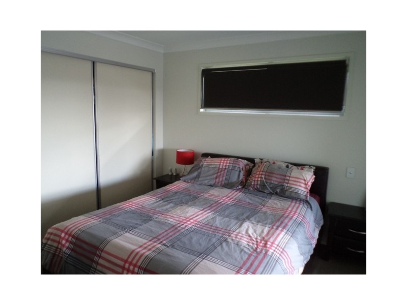 94 Aldgate Crescent, Pacific Pines QLD 4211