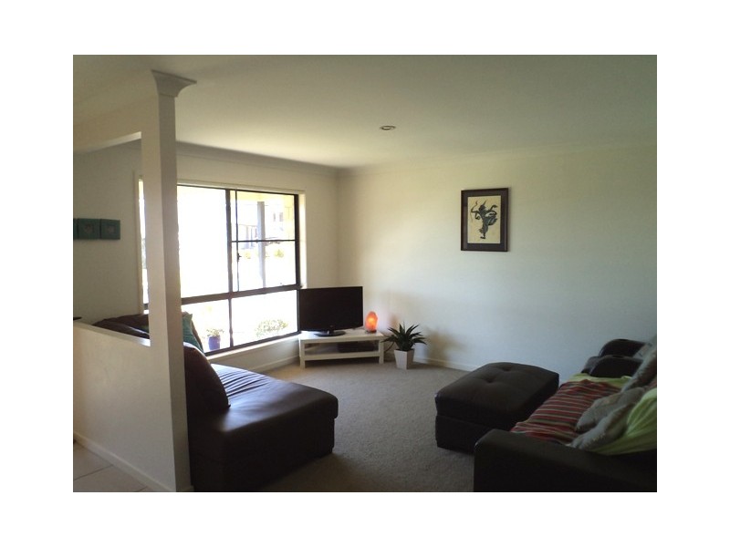 14 Bellinger Key, Pacific Pines QLD 4211