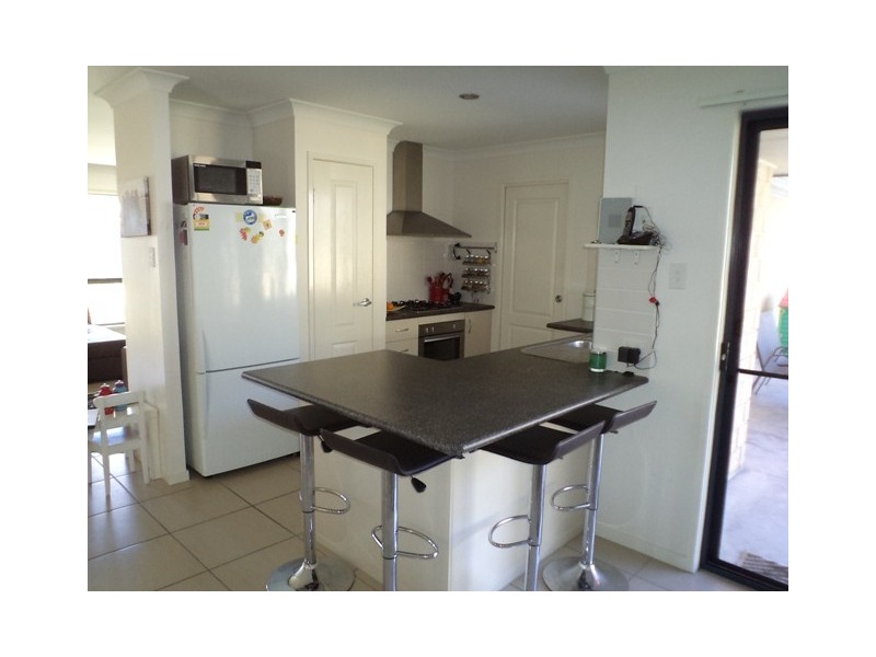 14 Bellinger Key, Pacific Pines QLD 4211