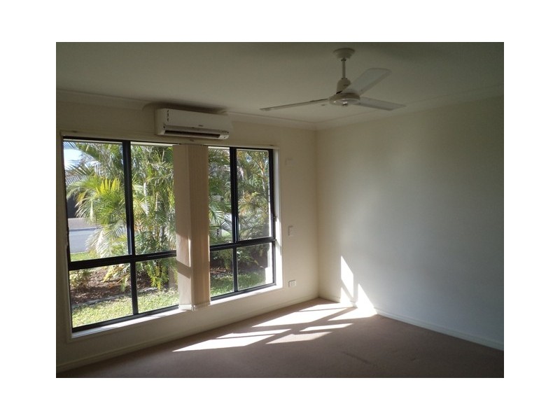 7 Winston Way, Pimpama QLD 4209