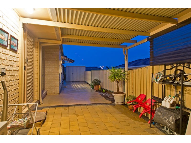 42 Carter Street, Pacific Pines QLD 4211