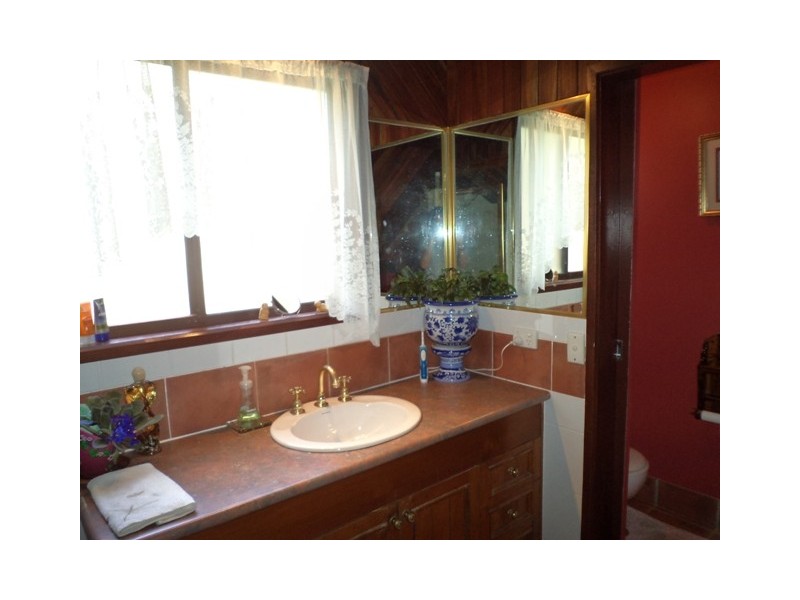 247 Wongawallan Dr, Wongawallan QLD 4210