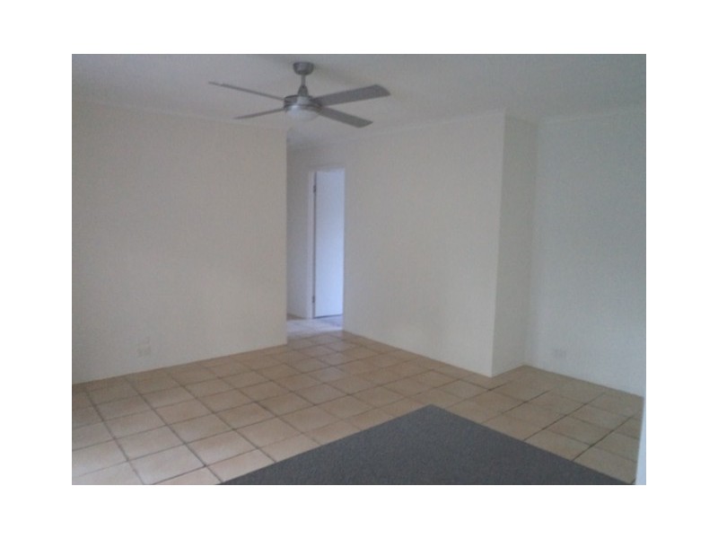 8 Armidale Crescent, Helensvale QLD 4212