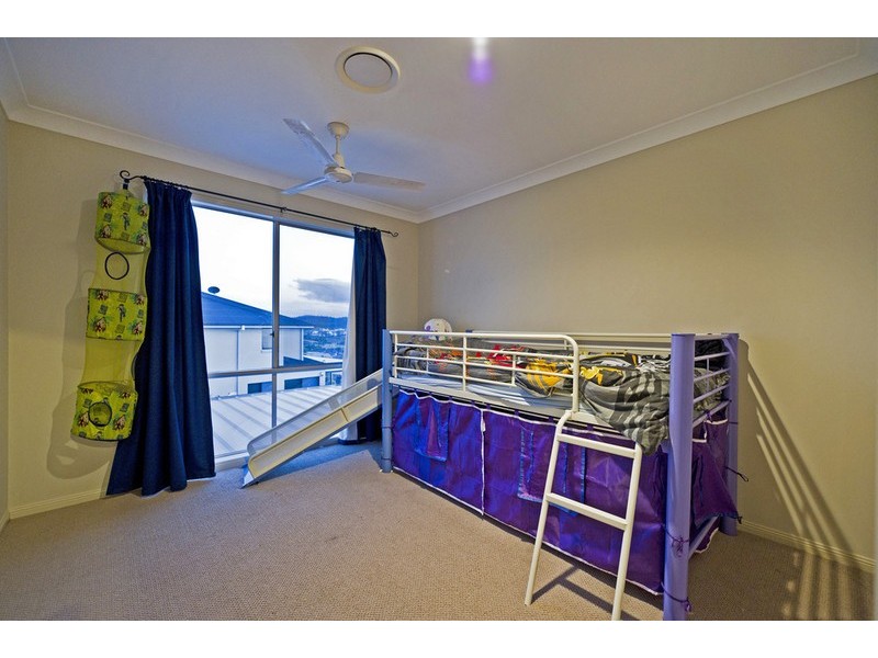 38 Salvado Dr, Pacific Pines QLD 4211