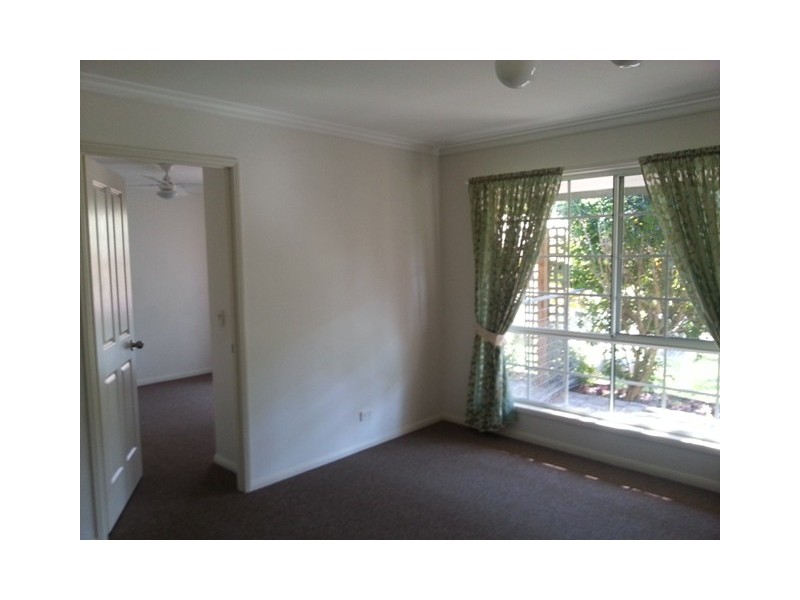 8 Banyuna Dr, Gaven QLD 4211