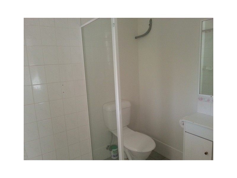 8 Banyuna Dr, Gaven QLD 4211