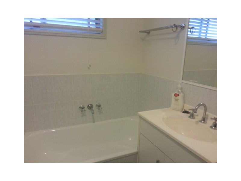 2/10 Oscar  Court, Oxenford QLD 4210