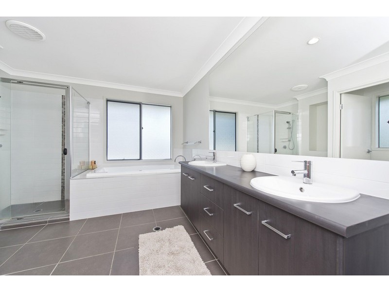 45 Village High Cresscent, Coomera Waters QLD 4209