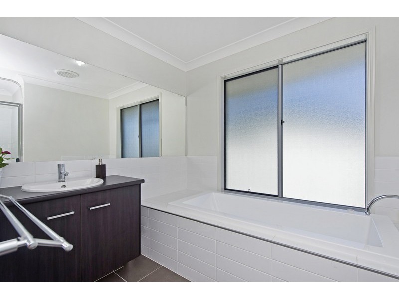45 Village High Cresscent, Coomera Waters QLD 4209