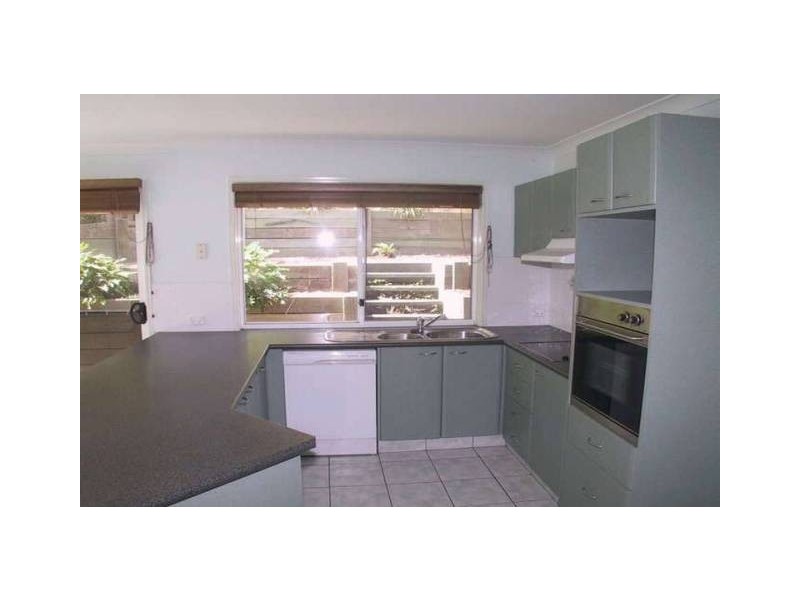 12 Austral Crescent, Pacific Pines QLD 4211