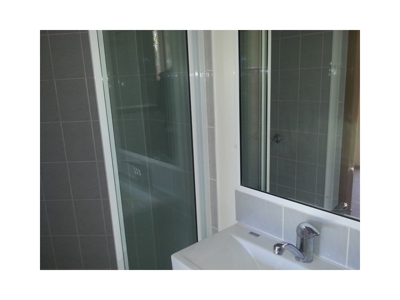 2/15 Centurion Crescent, Nerang QLD 4211