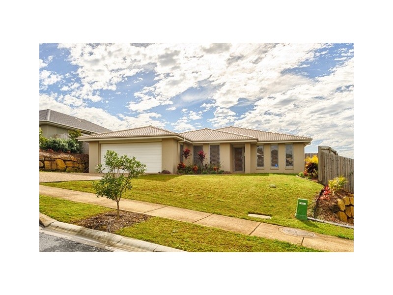 3 Hadrian Crescent, Pacific Pines QLD 4211