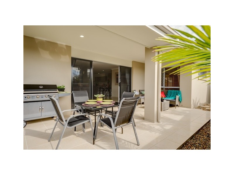 3 Hadrian Crescent, Pacific Pines QLD 4211