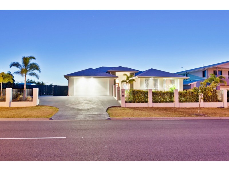 72 Salvado Drive, Pacific Pines QLD 4211