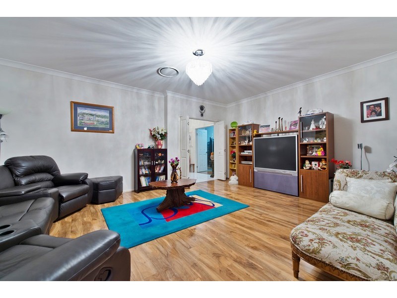 72 Salvado Drive, Pacific Pines QLD 4211