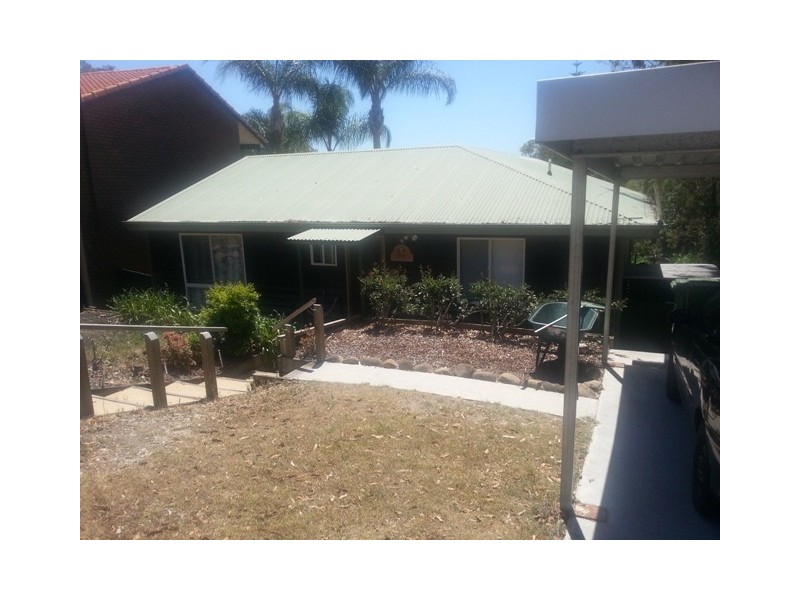 8 Josephine Terrace, Highland Park QLD 4211