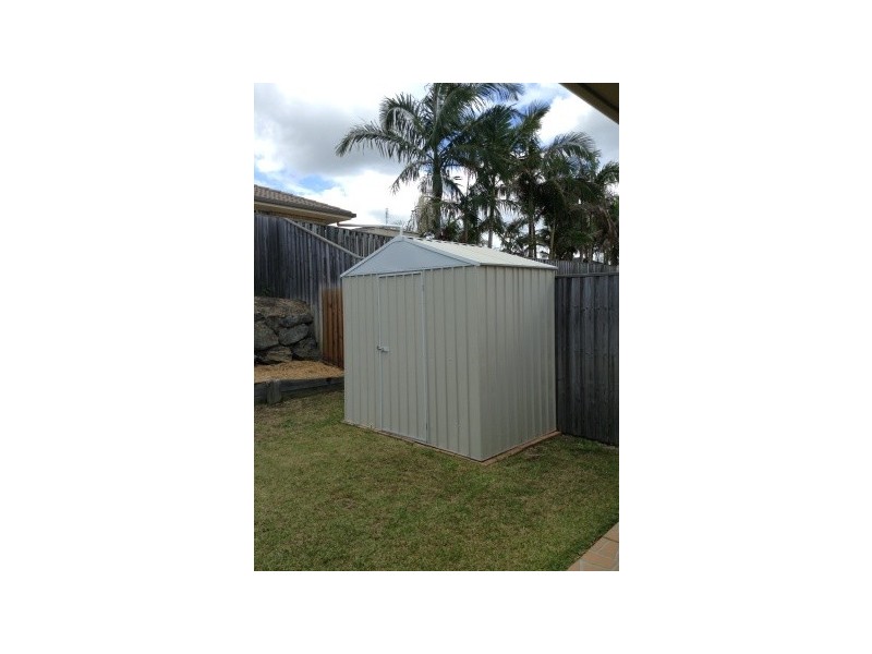 2 Sylvia Close, Pacific Pines QLD 4211