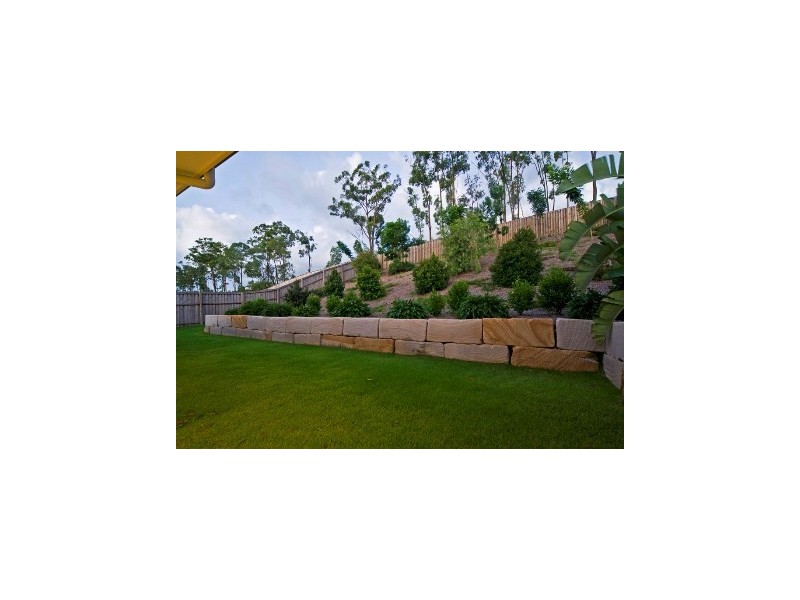 30 Bimberi Row, Pacific Pines QLD 4211