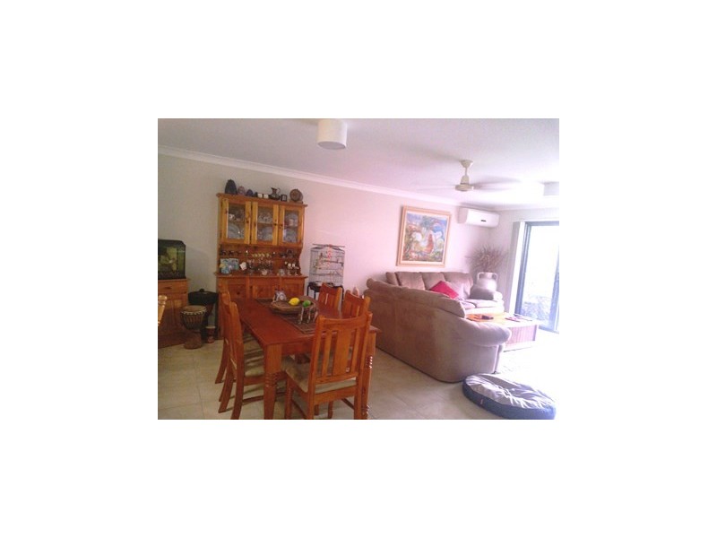 4 Eurella Street, Pacific Pines QLD 4211