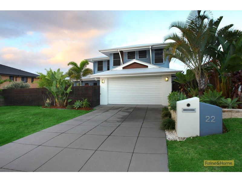 22 Codrington Circuit, Pacific Pines QLD 4211