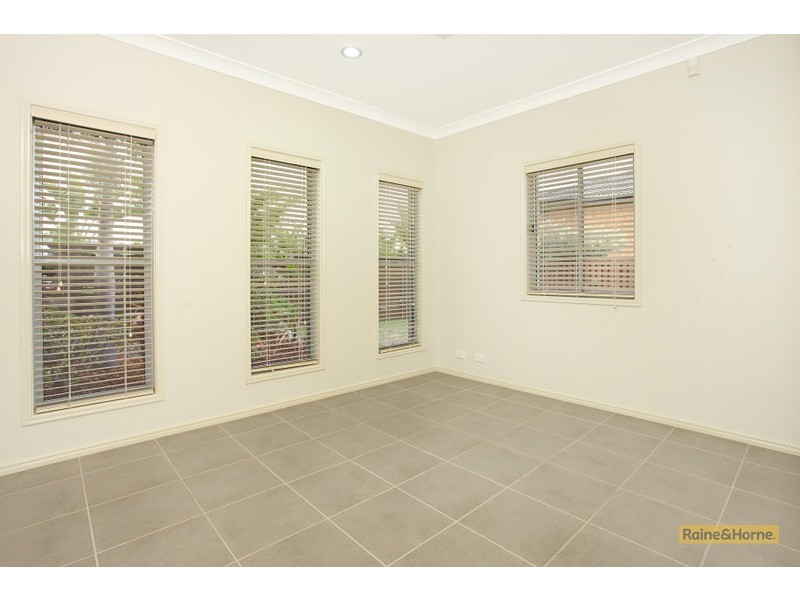 22 Codrington Circuit, Pacific Pines QLD 4211