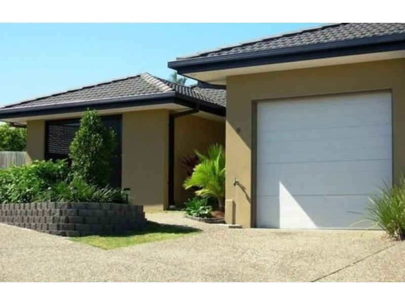 9/136 Pacific Pines Boulevard, Pacific Pines QLD 4211