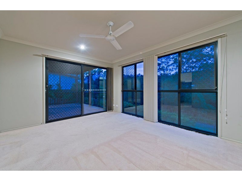 34 Cobb and Co Drive, Oxenford QLD 4210