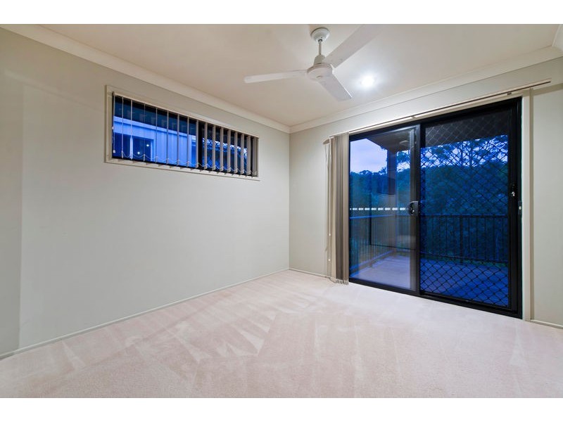 34 Cobb and Co Drive, Oxenford QLD 4210