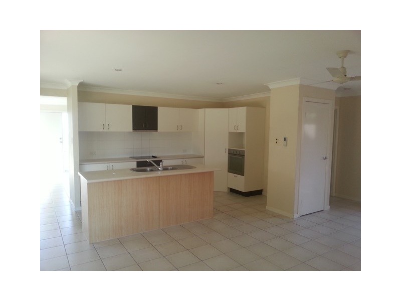 25  Norfolk Street, Pacific Pines QLD 4211