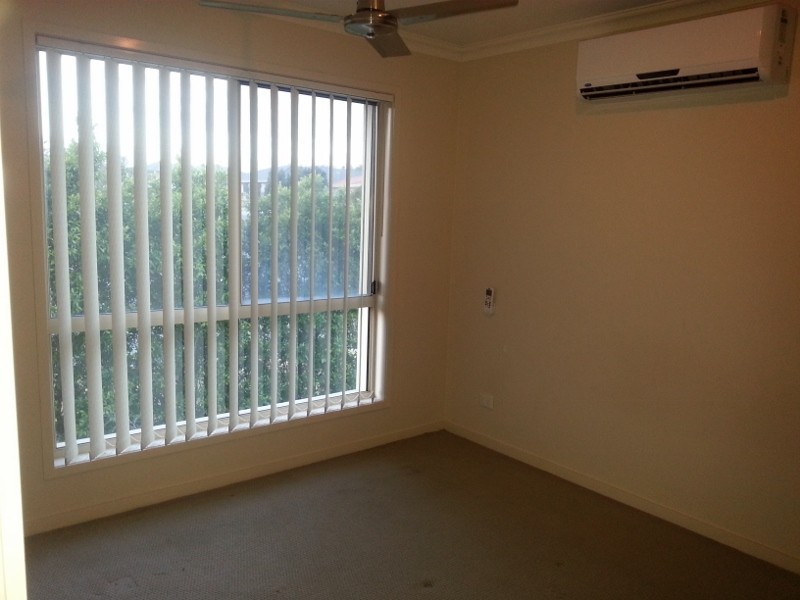 1/1 Mulberry Tce, Pimpama QLD 4209