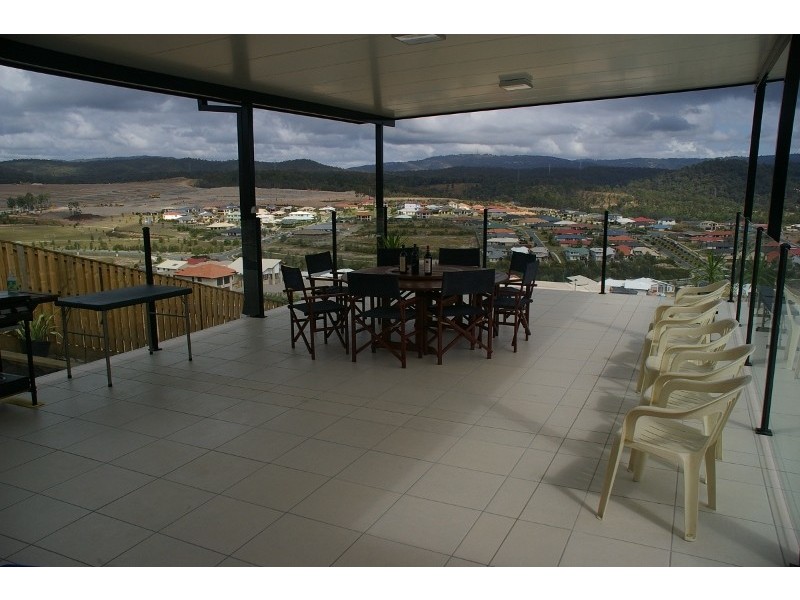 24 Salvado Drive, Pacific Pines QLD 4211