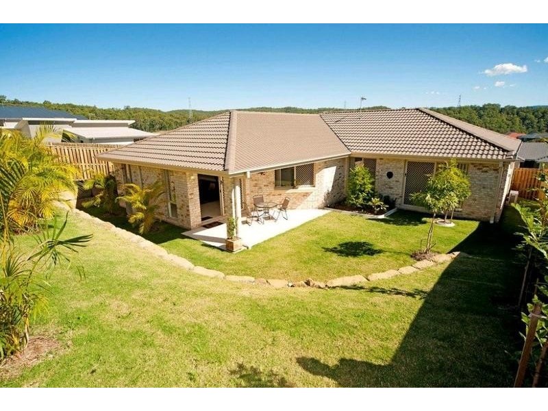 50 Hawkesbury Avenue, Pacific Pines QLD 4211