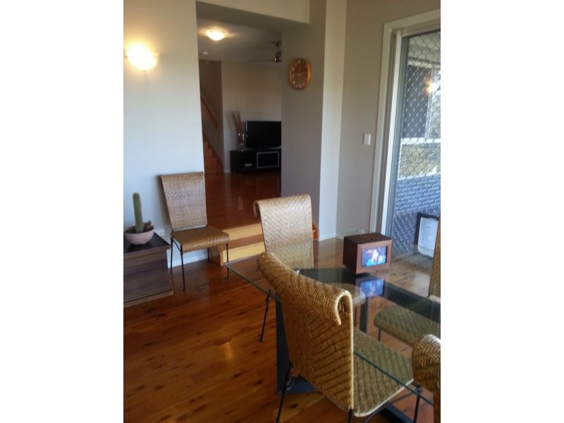 3/16 Honolulu Rise, Pacific Pines QLD 4211