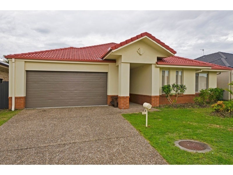 14 Sheffield Circuit, Pacific Pines QLD 4211