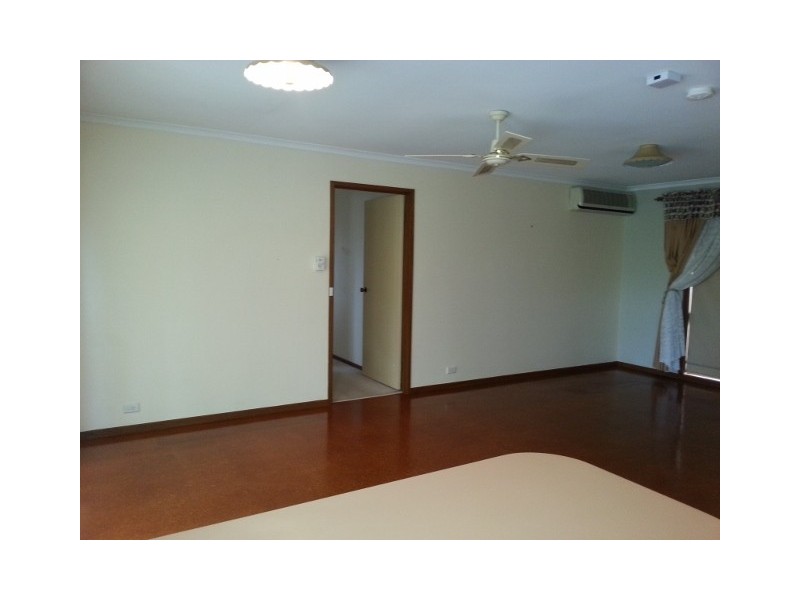 212 Discovery Drive, Helensvale QLD 4212