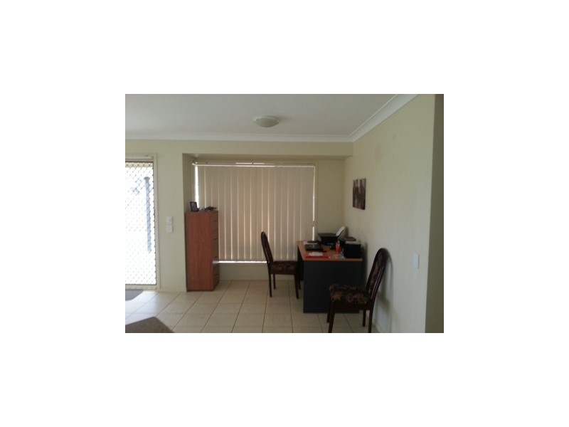 22 Petworth Court, Arundel QLD 4214