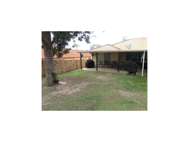 22 Petworth Court, Arundel QLD 4214