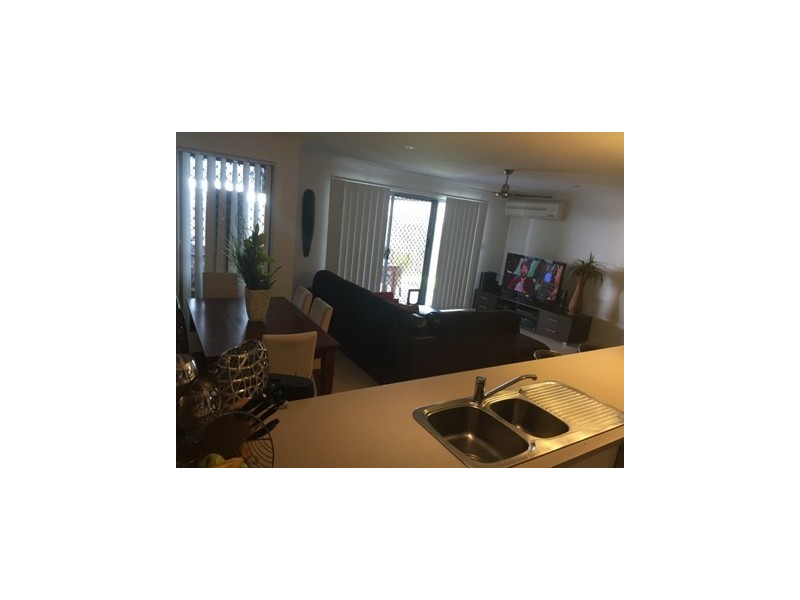 1/14 Argus Place, Pacific Pines QLD 4211