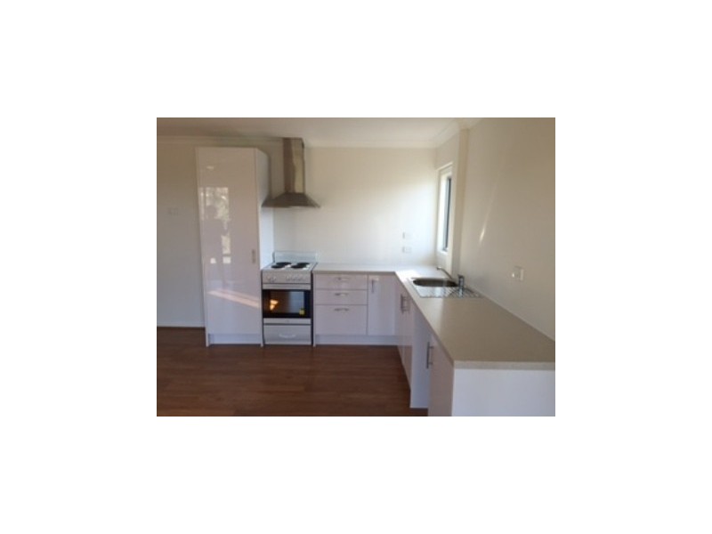 9  Diamantina Circuit, Pacific Pines QLD 4211