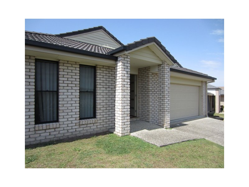 11 Kaplan St, Oxenford QLD 4210