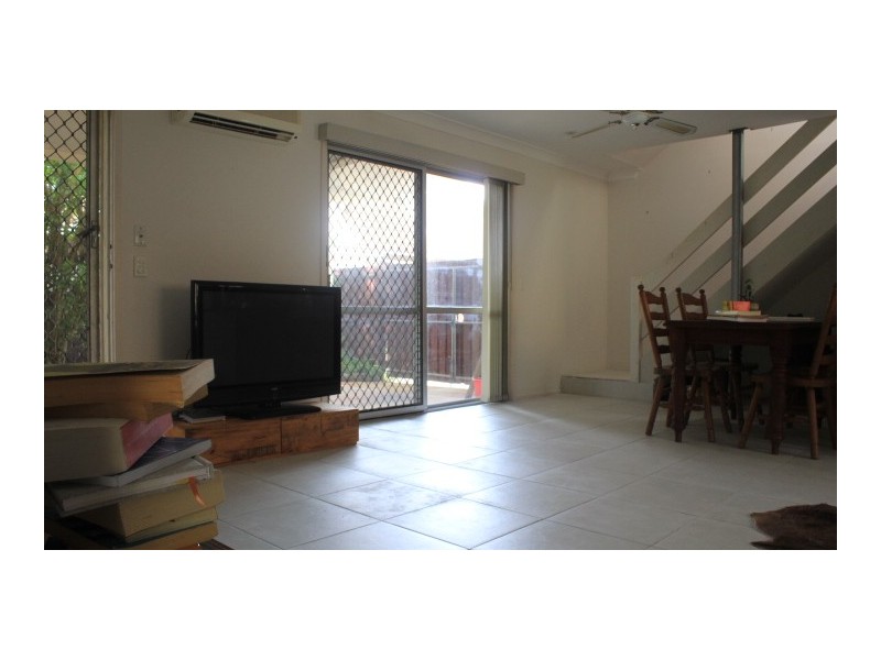 2/15 Duet Drive, Mermaid Waters QLD 4218