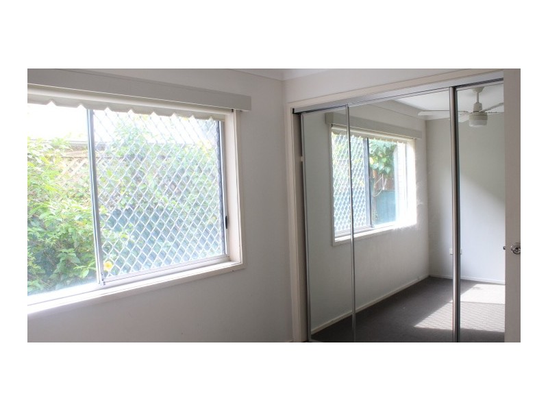 2/15 Duet Drive, Mermaid Waters QLD 4218