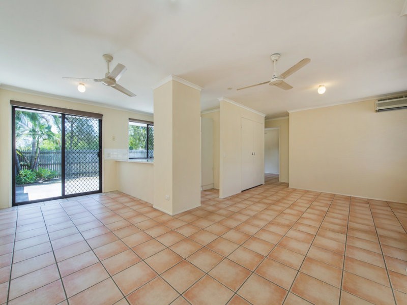 1/18  Goldwyn Way, Oxenford QLD 4210