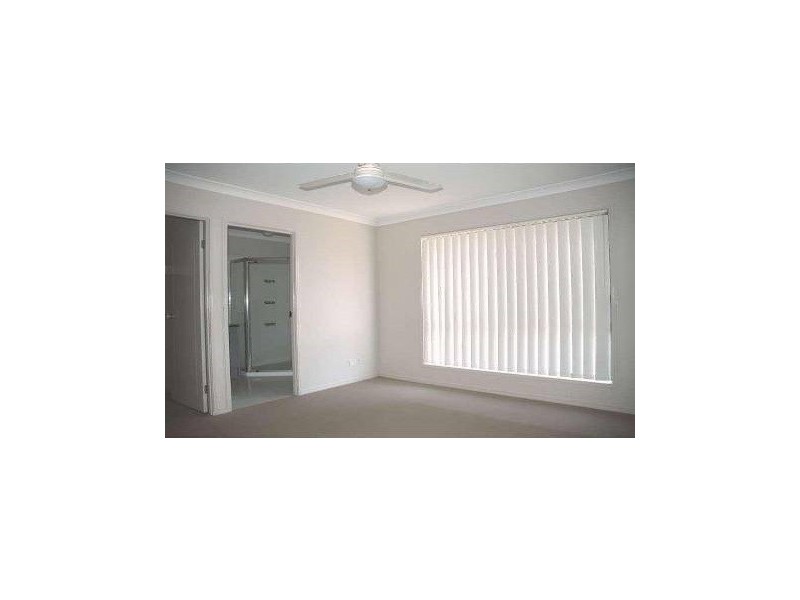 6 Temple Island CCT, Oxenford QLD 4210